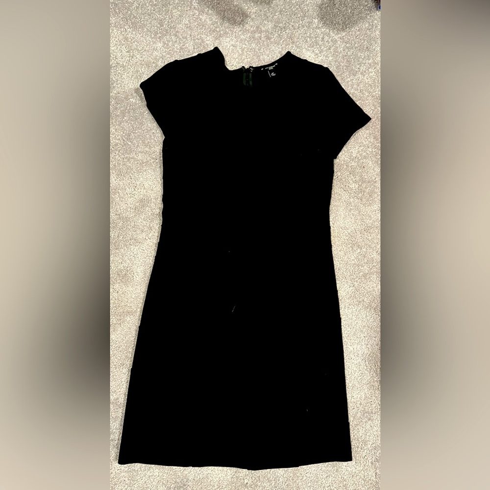 Size 6P. No damage.